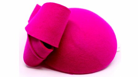 jos van dijck occassion fascinator petit dopje wolvilt dubbele strik hot pink