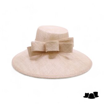 maddox occasion hat asymmetric bol sinamay dubbel strik champagne