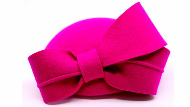 jos van dijck occassion fascinator petit dopje wolvilt dubbele strik hot pink