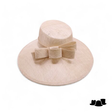 maddox occasion hat asymmetric bol sinamay dubbel strik champagne