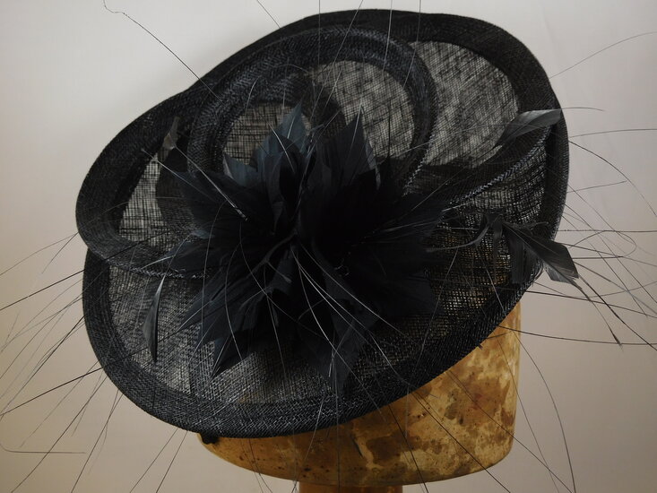 Maddox Fascinator Disc Lus Bloem Black