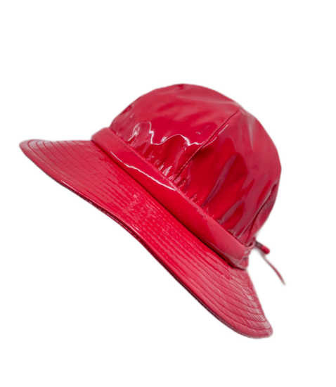 jos van dijck lak regenhoed cloche rood