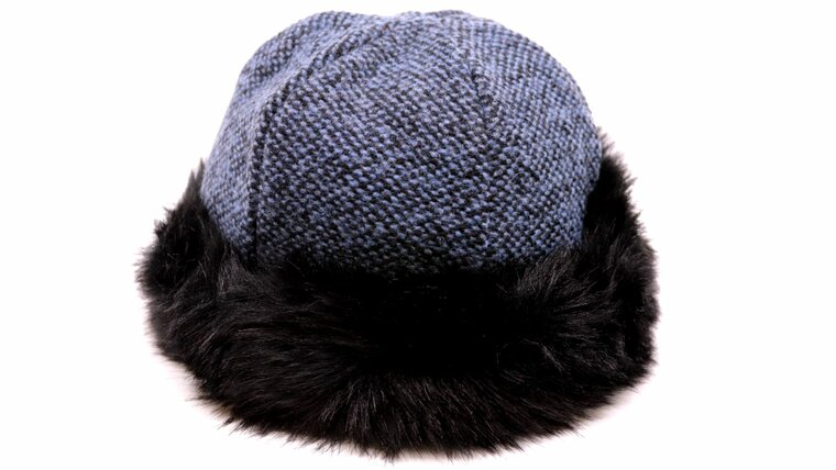 panizza cloche faux fur met oorflappen blauw en zwart