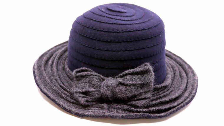 hats and dreams cloche wolmix navy en grijs