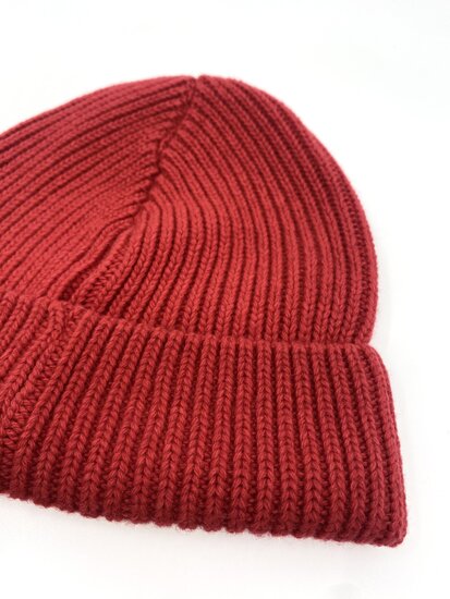 fiebig dockermuts beanie cable knit rood