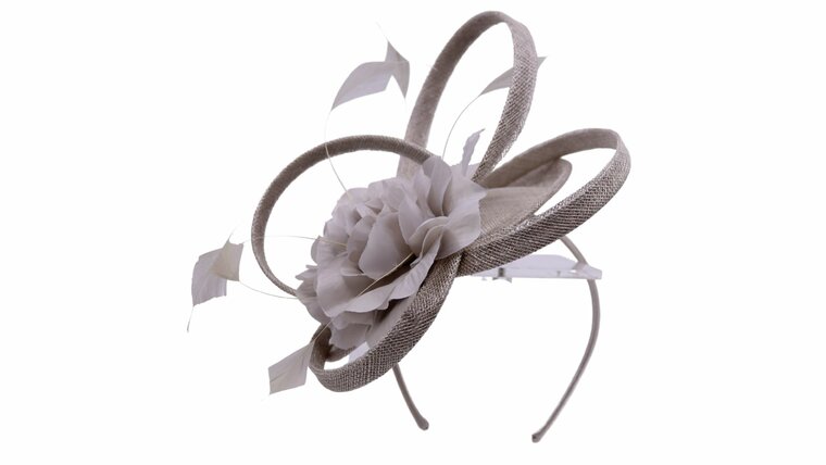 maddox fascinator disc sinamay krul en bloem almond