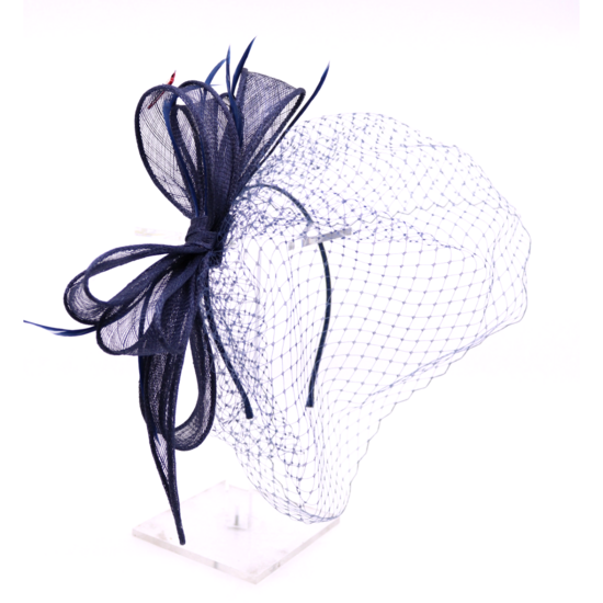 bedacht fascinator tammy strik sinamay en voile donkerblauw