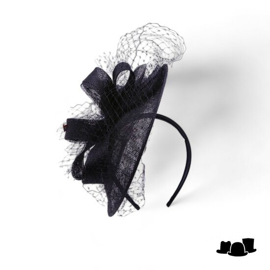 bedacht fascinator ines krullen sinamay en voile zwart