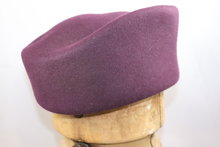 Favorite Occasion Pillbox Furfelt Aubergine