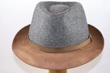 Jos van Dijck Player Trilby Visgraat Grijs Blauw