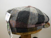 City Sport Newsboy Cap Donegal Tweed Taupe Bordeaux