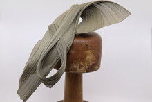 Eigen Atelier Fascinator Buntal  Swirl SAGE GREY