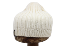 Due Emme knitted Beanie Muts kabel Wol Ivory 