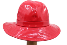 jos van dijck lak regenhoed cloche rood