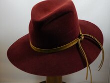 Jose Signes Fedora Model Lola BORDEAUX