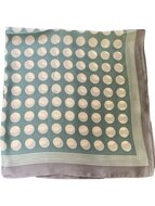 onkar neckerchief sjaaltje satijn polkadots sage green 