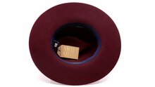 sweet shade by  Signes fedora elton plana wolvilt bordeaux