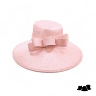 maddox occasion hat asymmetric bol sinamay dubbel strik oyster