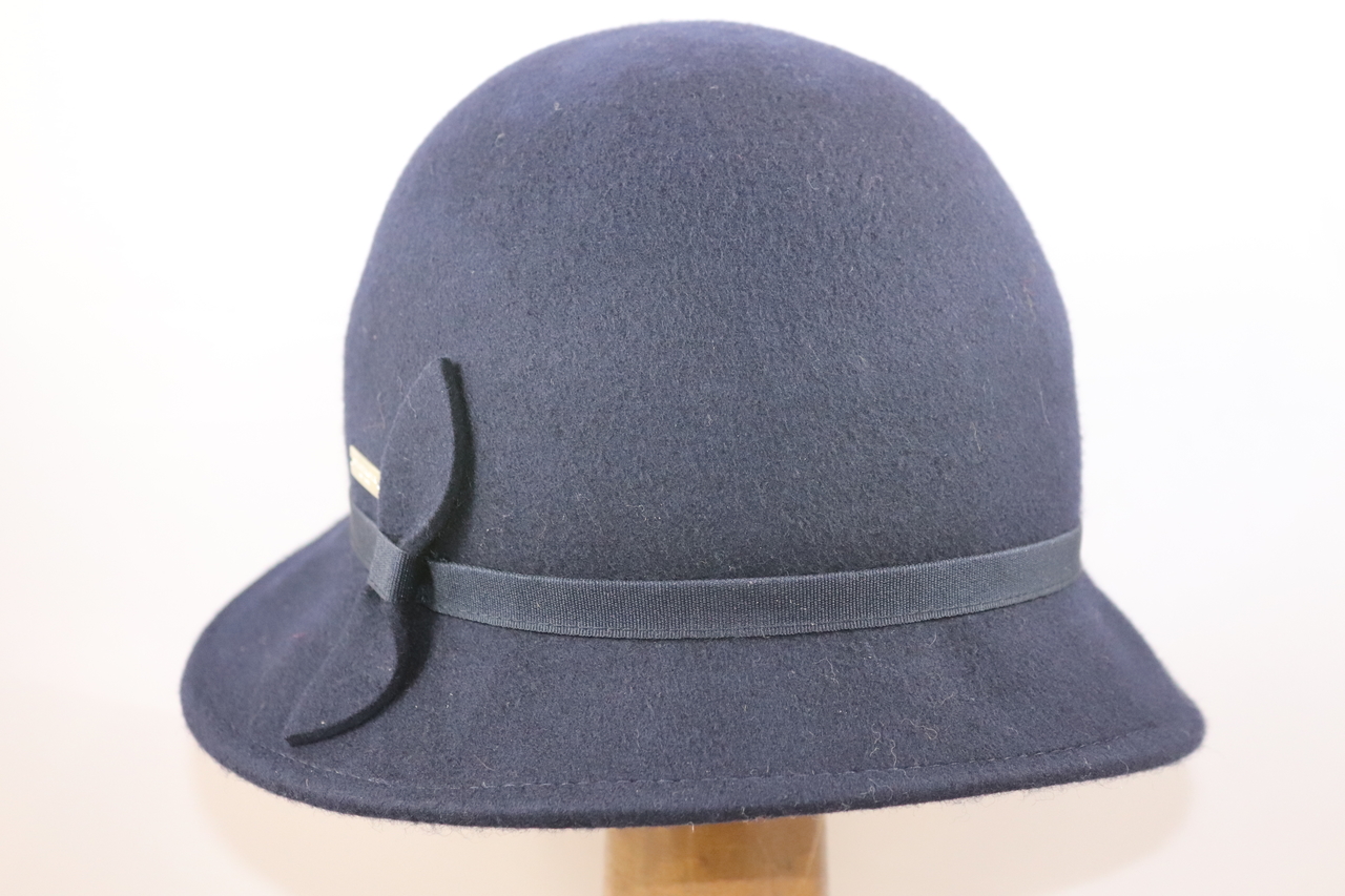 Seeberger Cloche Pothoedje Marine Blue