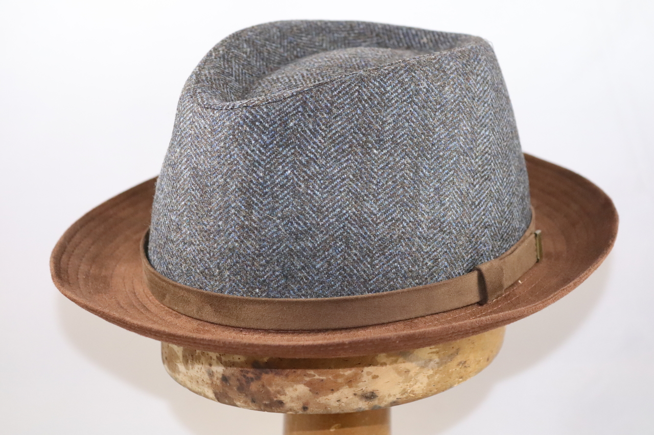 Jos van Dijck Player Trilby Visgraat Grijs Blauw