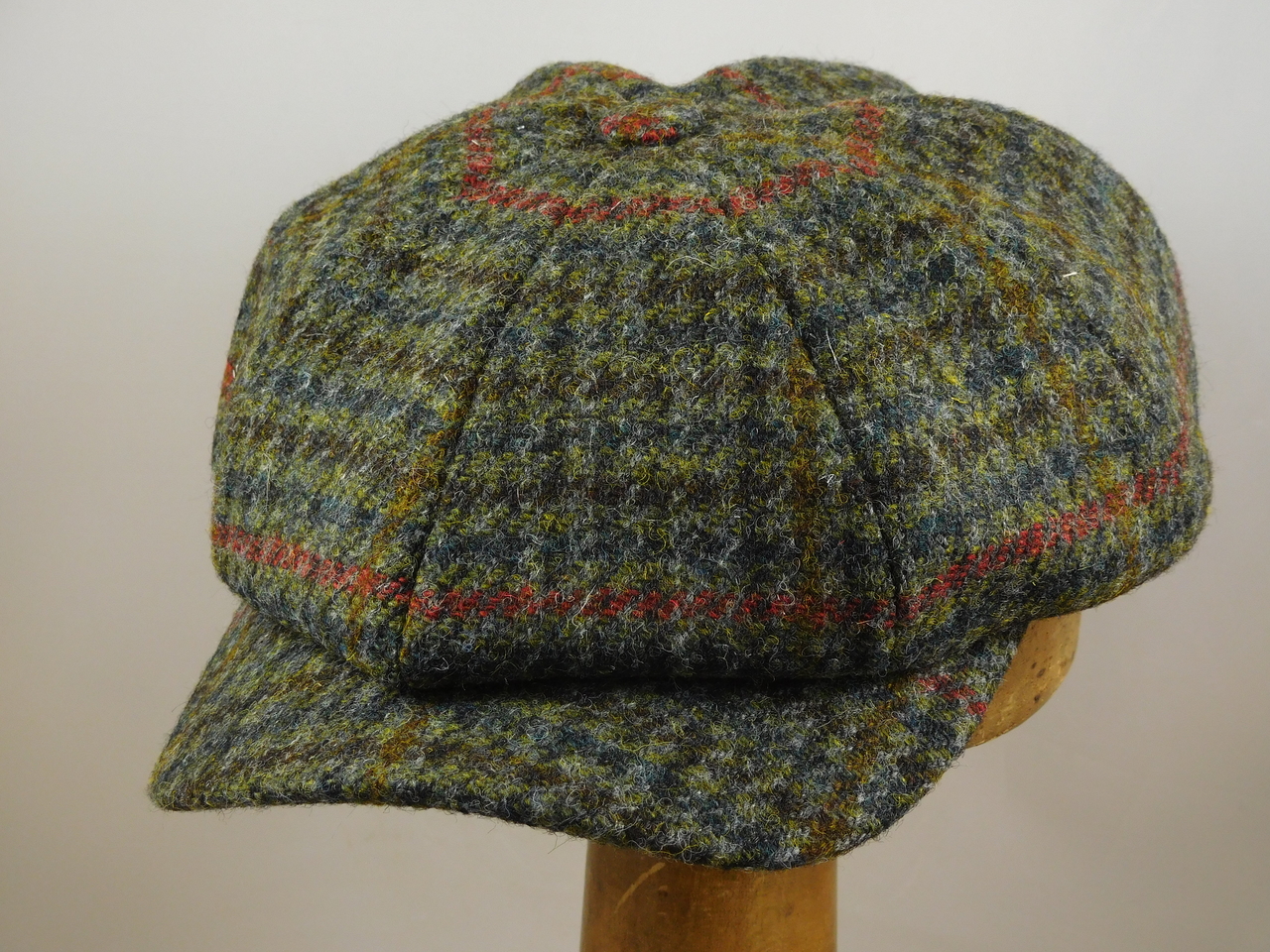 Wigens Newsboy Classic Cap Harris tweed Houndstooth Green