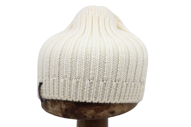 Due Emme knitted Beanie Muts kabel Wol Ivory 